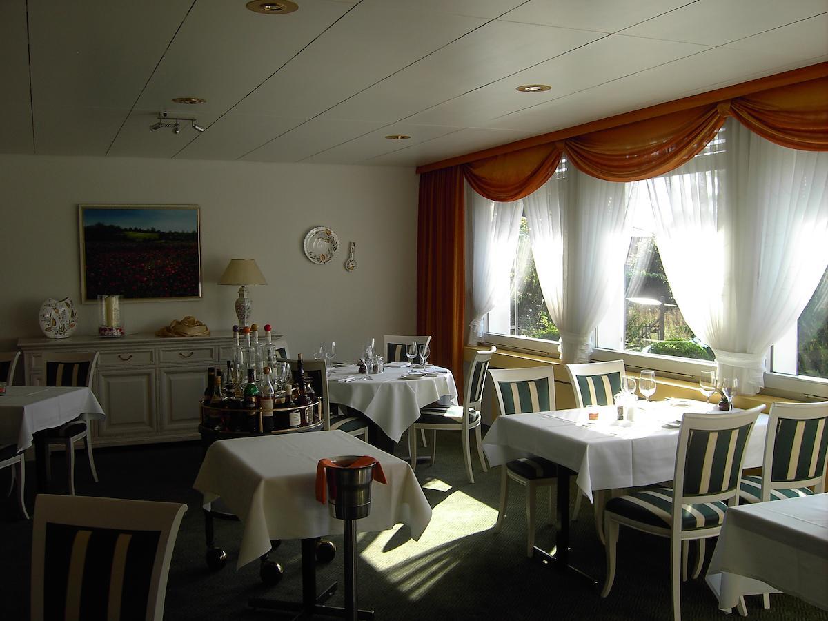 Hotel Restaurant Klosterli Pieterlen ภายนอก รูปภาพ