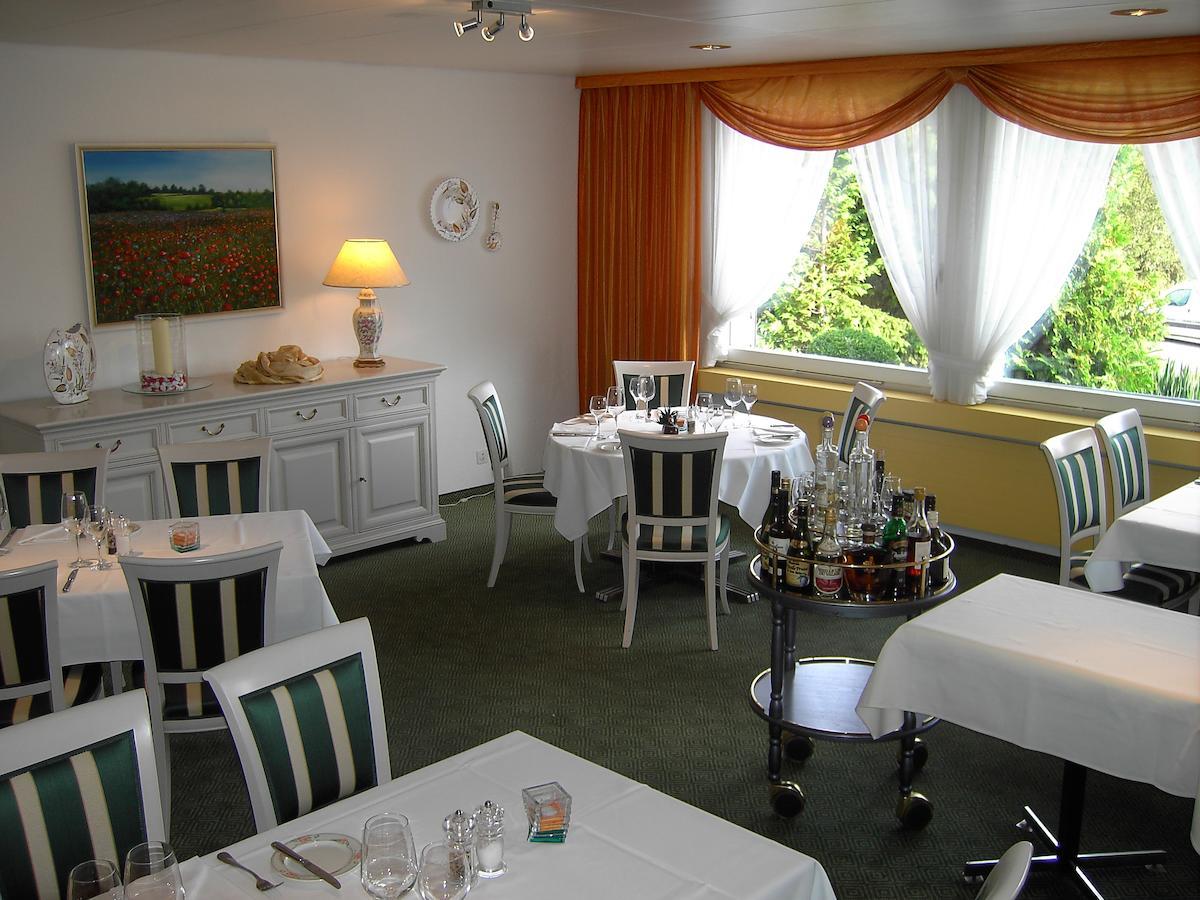 Hotel Restaurant Klosterli Pieterlen ภายนอก รูปภาพ