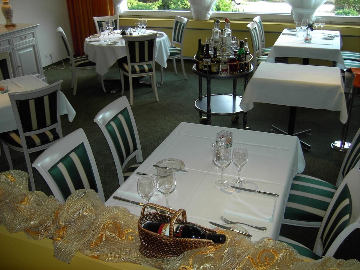 Hotel Restaurant Klosterli Pieterlen ภายนอก รูปภาพ