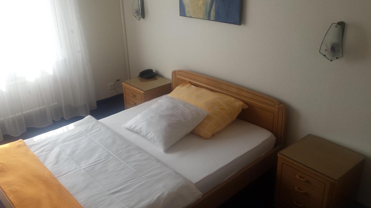 Hotel Restaurant Klosterli Pieterlen ภายนอก รูปภาพ