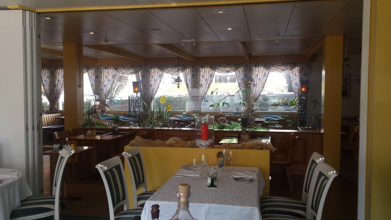 Hotel Restaurant Klosterli Pieterlen ภายนอก รูปภาพ